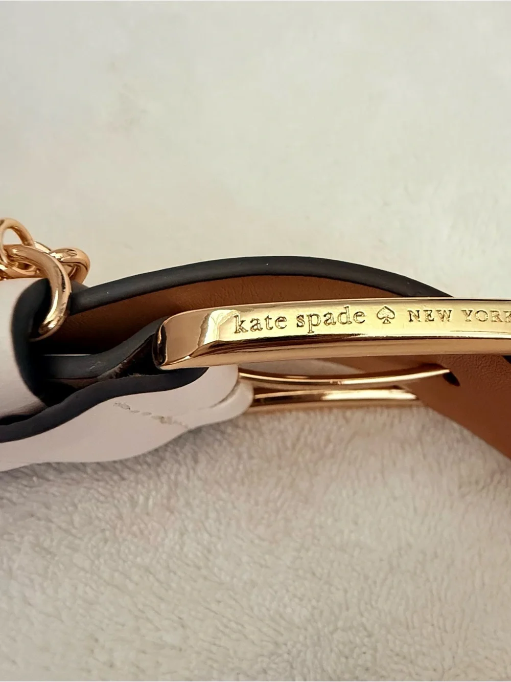 New Kate Spade Cream Leather Belt with Gold Lock & Key Charm - Size Medium (NWT)